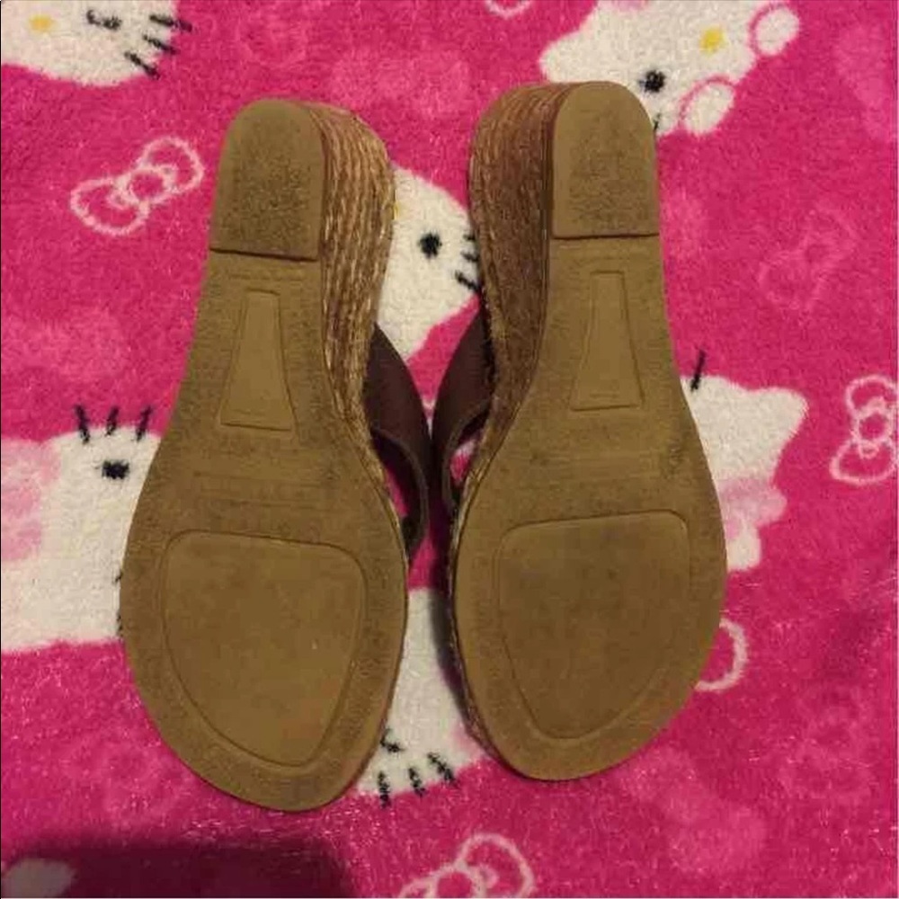 Authentic Burberry espadrille size 7 (37) - Picture 3 of 4